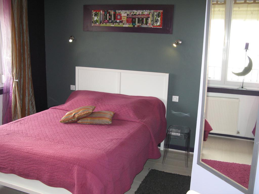 Les Chambres De L'Ile Longeville-les-Metz Habitación foto